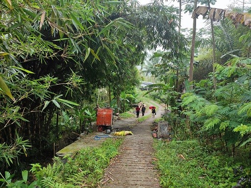 MONITORING PELAKSANAAN KEGIATAN BANTUAN PEMBANGUNAN SARPRAS PENDUKUNG PENGEMBANGAN OBYEK WISATA GUNUNG MANGGUL JOYO DESA CACABAN KIDUL KECAMATAN BENER TAHUN 2021