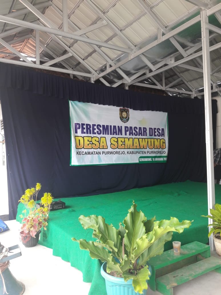 Pasar_desa_semawung.jpg