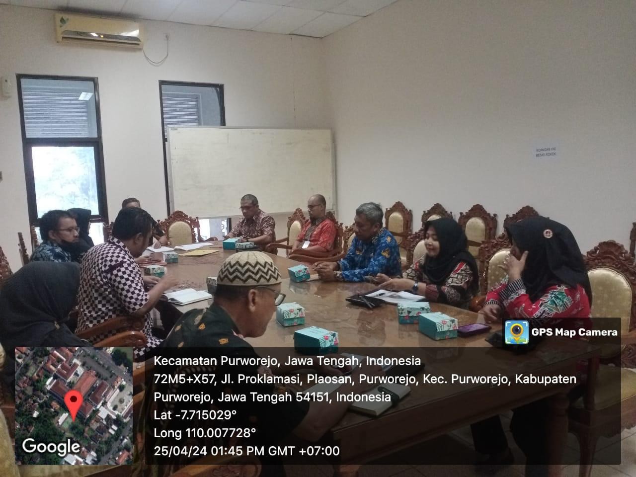 RAPAT KOORDINASI TERKAIT RENCANA PEMBANGUNAN PUSKESMAS PEMBANTU DI TANAH DESA 