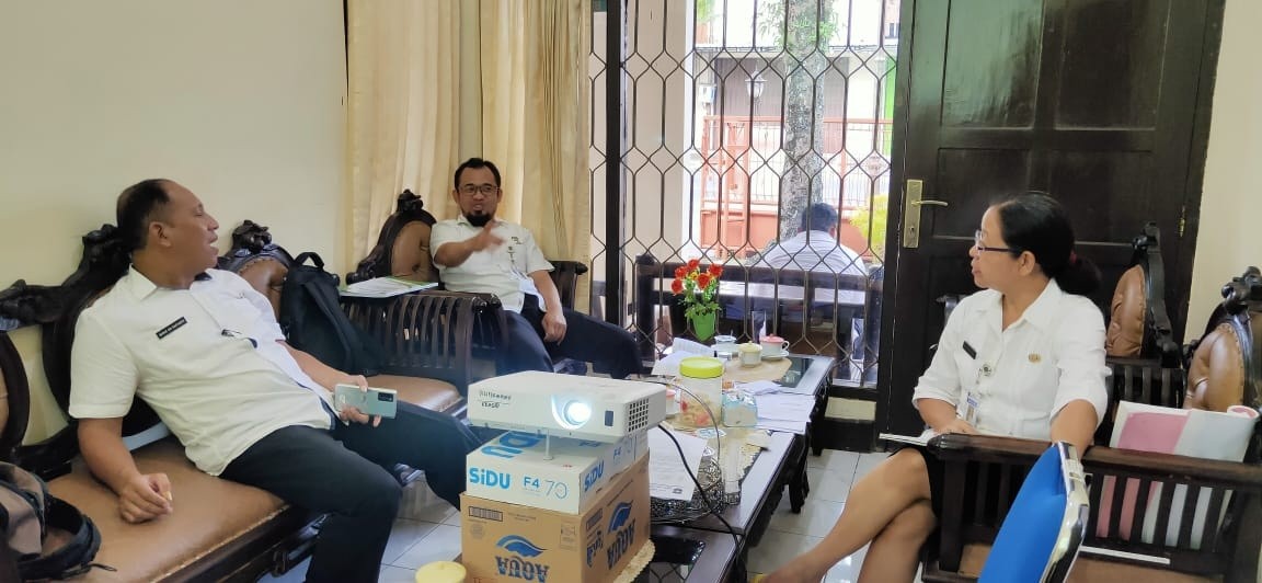 Rapat Pembahasan ke - 4  Raperda tentang Pemilihan Kepala Desa