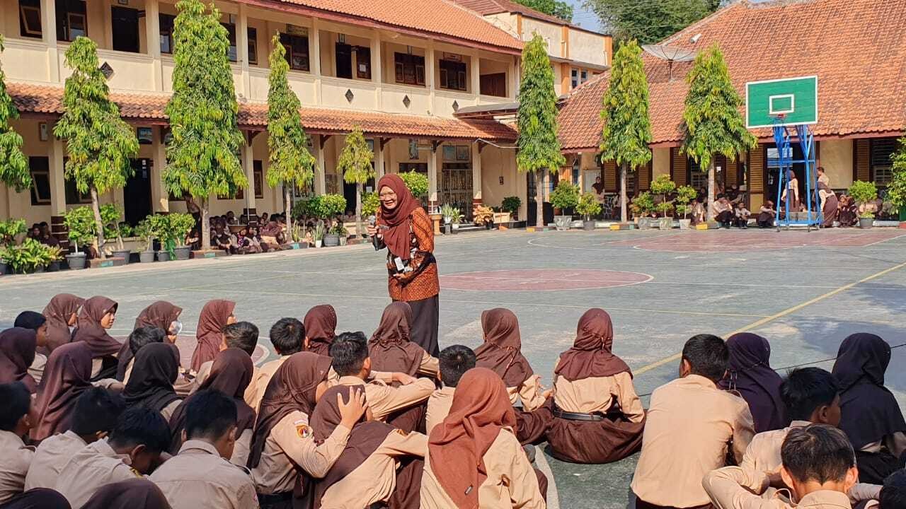 Kabid PPPA menjadi Narasumber dalam Kegiatan Sosialisasi anti perundungan (bullying) di SMP N 4 Purworejo Jumat, 13 Oktober 2023