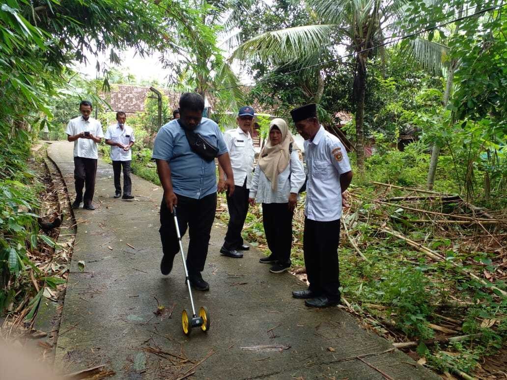 Monitoring dan Evaluasi pelaksanaan Bantuan Gubernur TA 2024 di Desa Sendangsari Kecamatan Purwodadi