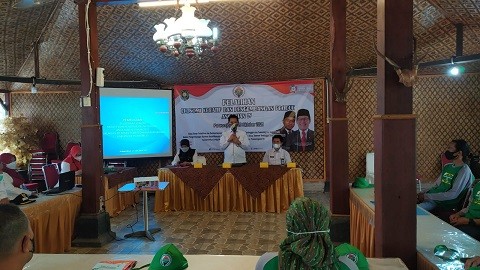 PELATIHAN EKONOMI KREATIF DAN PENGEMBANGAN PRODUK ANGKATAN IV TAHUN 2021