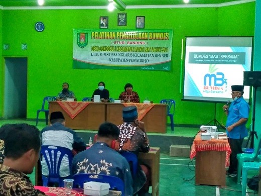 STUDY BANDING DESA GONDOSULI KEC.MUNTILAN KAB.MAGELANG KE BUMDES NGLARIS KEC.BENER KAB.PURWOREJO