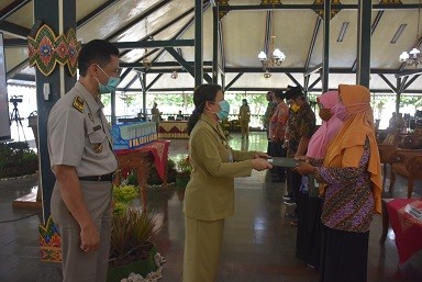 Penyerahan 50 Sertifikat PTSL oleh Pjs. Bupati Purworejo