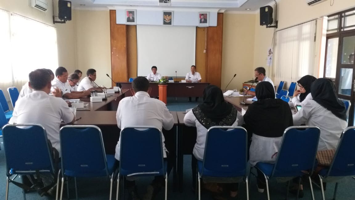 Sosialisasi bakeu kpd pemdes utk pkmd di kec. Purwodadi dihadiri 16 desa calon penerima.  Dibuka oleh camat purwodadi dilanjutkan sosialisasi dari Dinpermades dan TA (tenaga ahli).