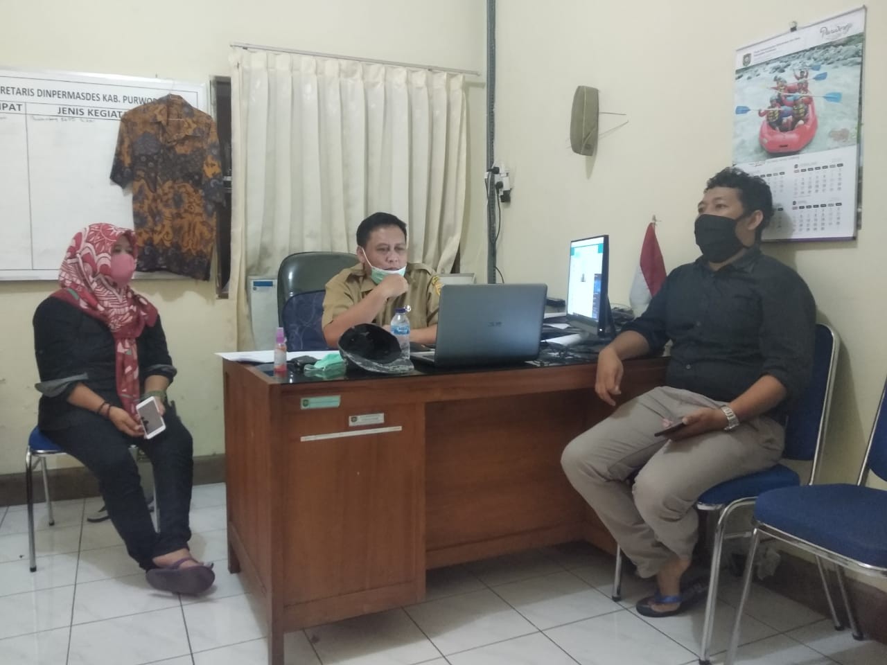 V Con dilaksanakan Ka Dinpermadesdukcapil Provinsi Jateng dengan Kepala Dinpermades Kab/Kota se Jateng pada tgl 20 April 2020